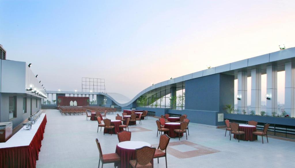 Hotel Ambience Executive Pimpri-Chinchwad Einrichtungen foto